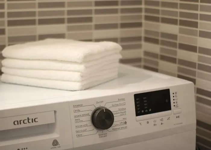 Apartament Vitan מלון *